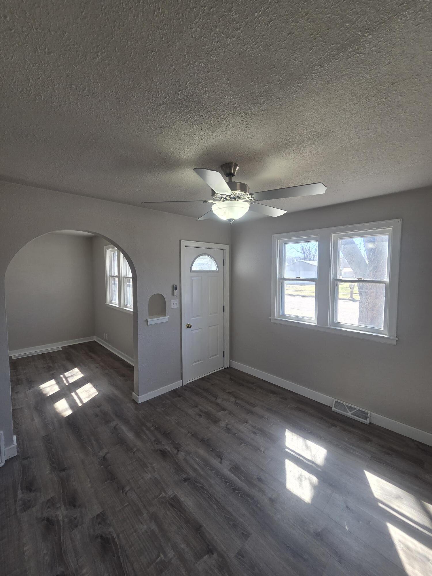 Building Photo - 290 Lyon St