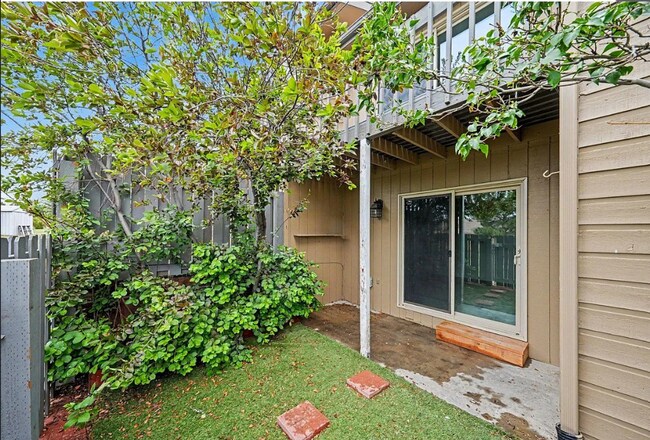 Building Photo - 514 Grand Estates Dr