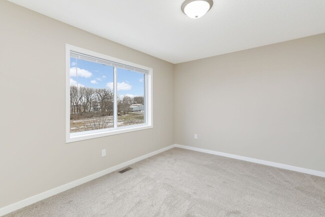 Building Photo - Like New, for RENT 3bd 3ba 2 car attached garage END UNIT available June 01