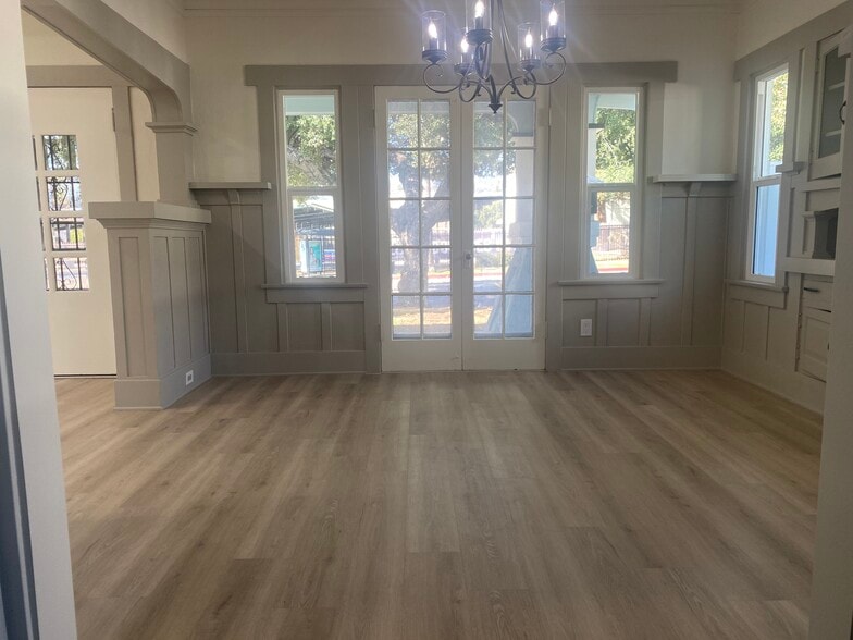 Building Photo - 1826 Lincoln Ave