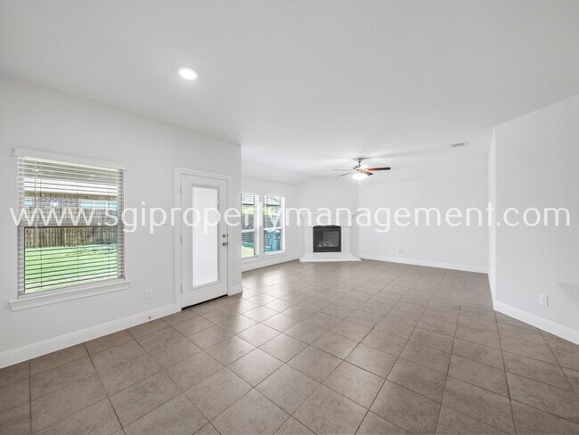 Building Photo - 10928 Brownwood Pl