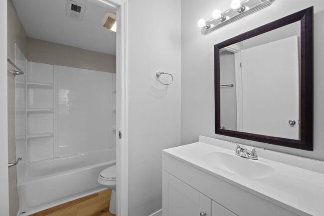 Building Photo - 500 Umstead Dr