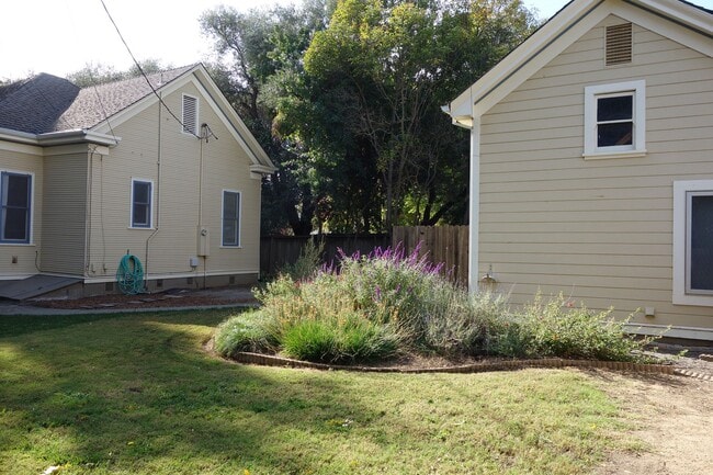 Building Photo - Charming 1910 Winters Home – 3 Bed, 2 Bath – Steps from Historic Downtown