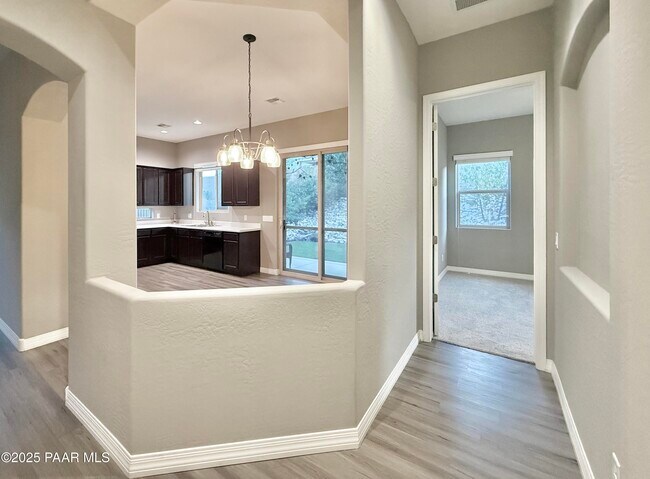 Building Photo - 5768 N Thornberry Dr