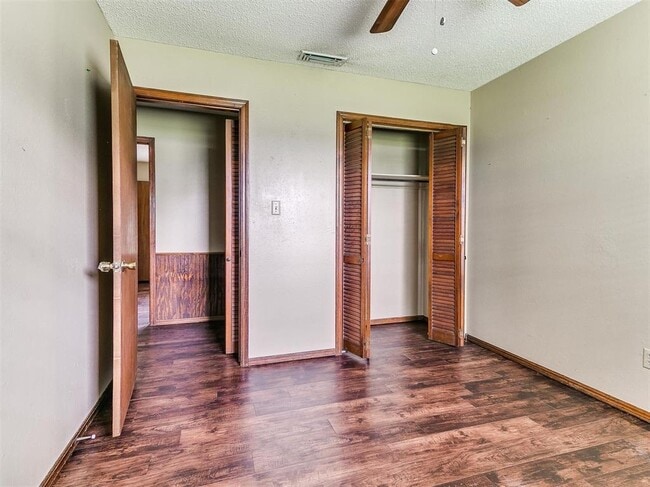 Building Photo - 1303 Homeland Ave