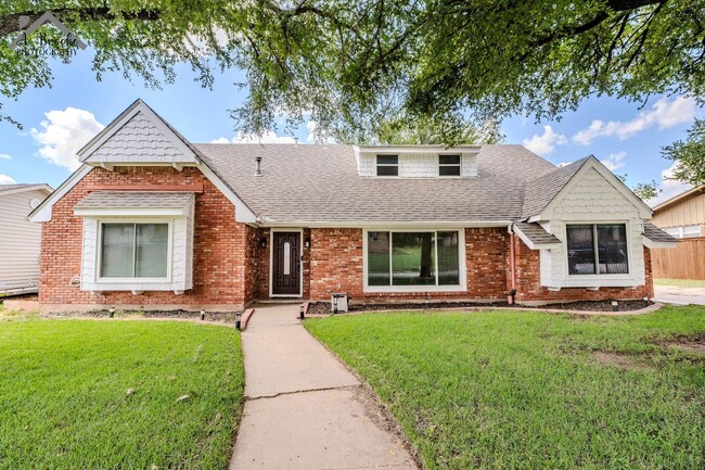 Primary Photo - 4306 Briar Cliff Dr