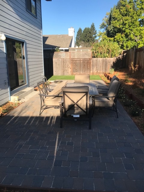 Building Photo - 1599 Cerro Sonoma Cir
