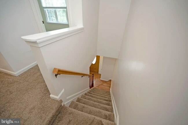 Building Photo - 103 Eaton Ct