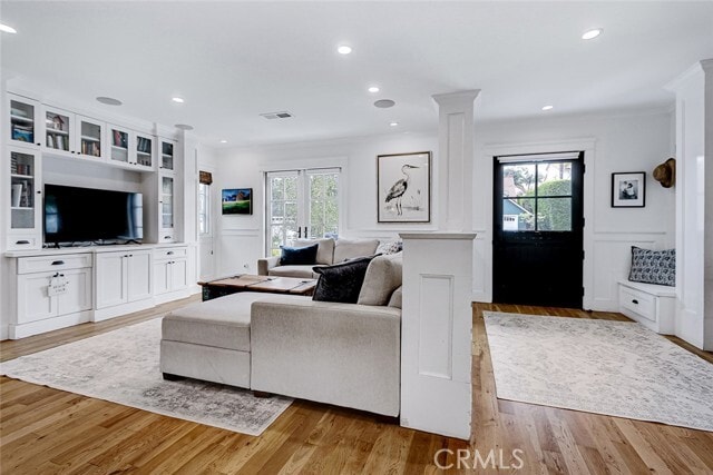 Building Photo - 1717 Pacific Ave