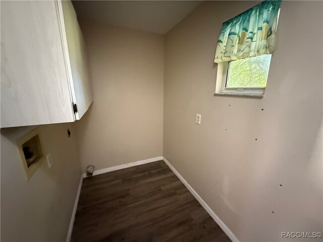 Building Photo - 227 Davidson Ave