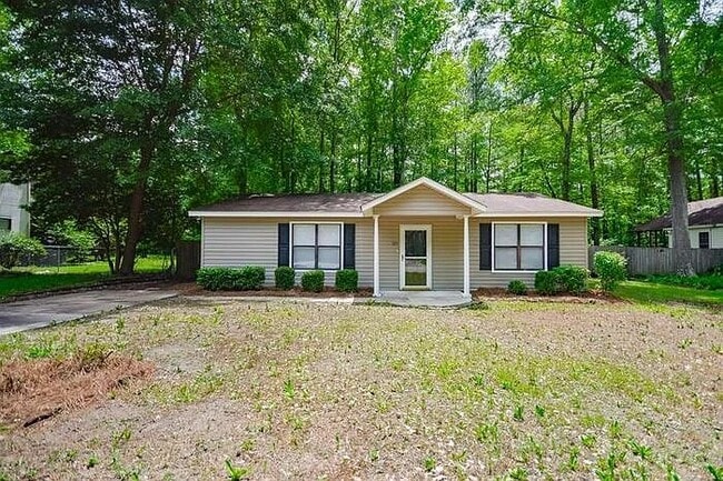 Building Photo - 105 Fallsbury Rd