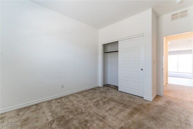 Building Photo - 6860 Chargehand Ave