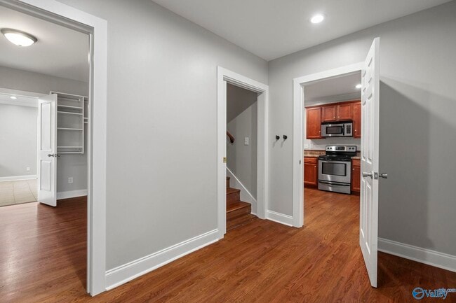 Building Photo - 1518 Beirne Ave NE