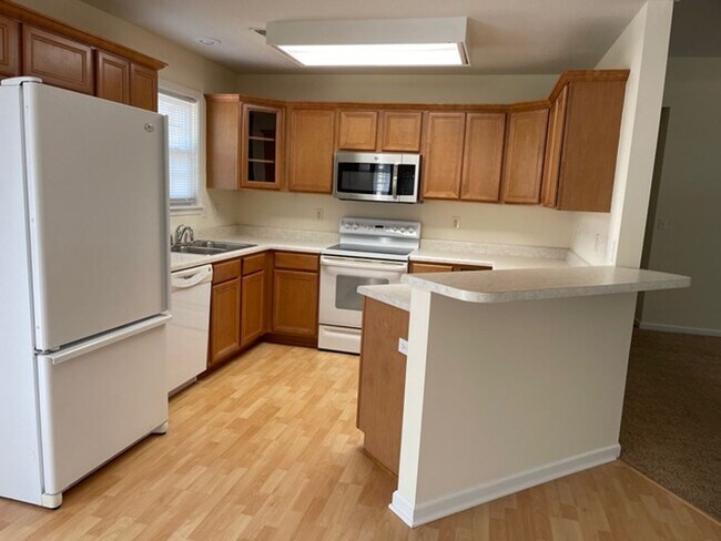 Building Photo - Spacious 3BR Home with Fenced Yard, 2-Car Garage & Great South Columbia Location