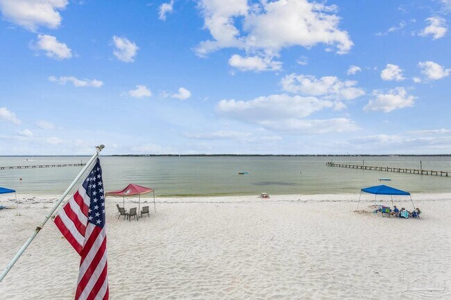 Building Photo - 1100 Fort Pickens Rd