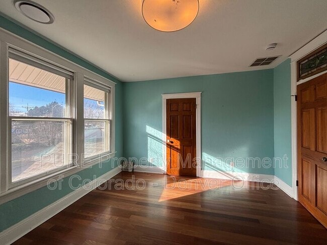 Building Photo - 1529 E 23rd Ave