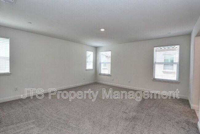 Building Photo - 4268 Emerald Gate Ln