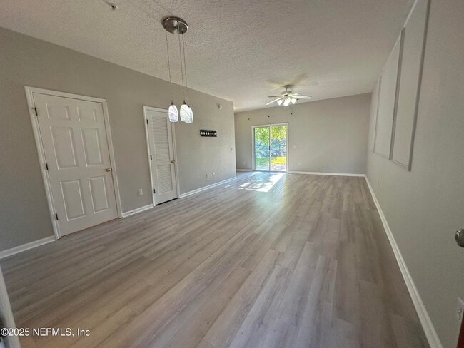 Building Photo - 105 Leese Dr