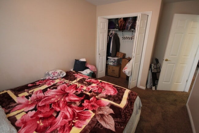 Building Photo - 3 Bedroom Townhome in Provo's Westside