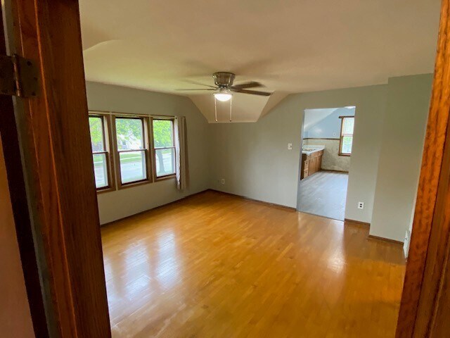 Building Photo - 3771 E Squire Ave