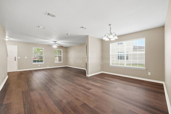 Building Photo - 4101 Cardinal Dr