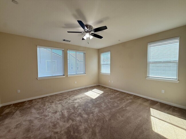 Building Photo - 1261 Damasco Ln