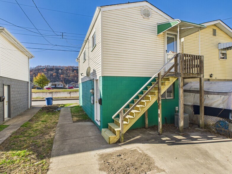 Building Photo - 1109 Garfield St