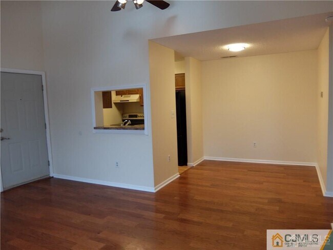 Building Photo - 4906 Ravens Crest Dr