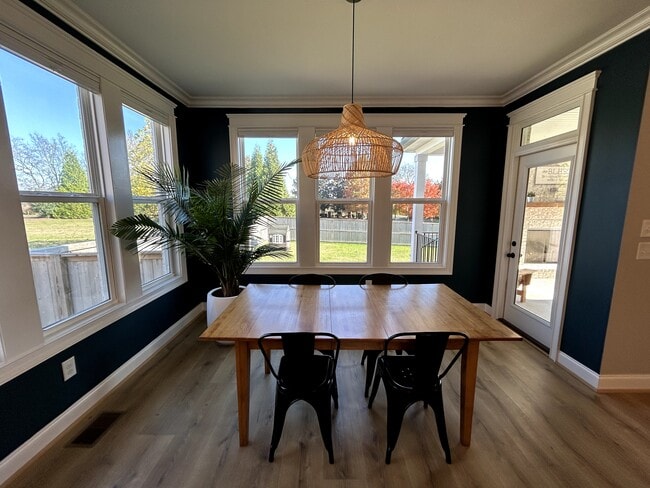 Building Photo - 1000 Alrich Ct