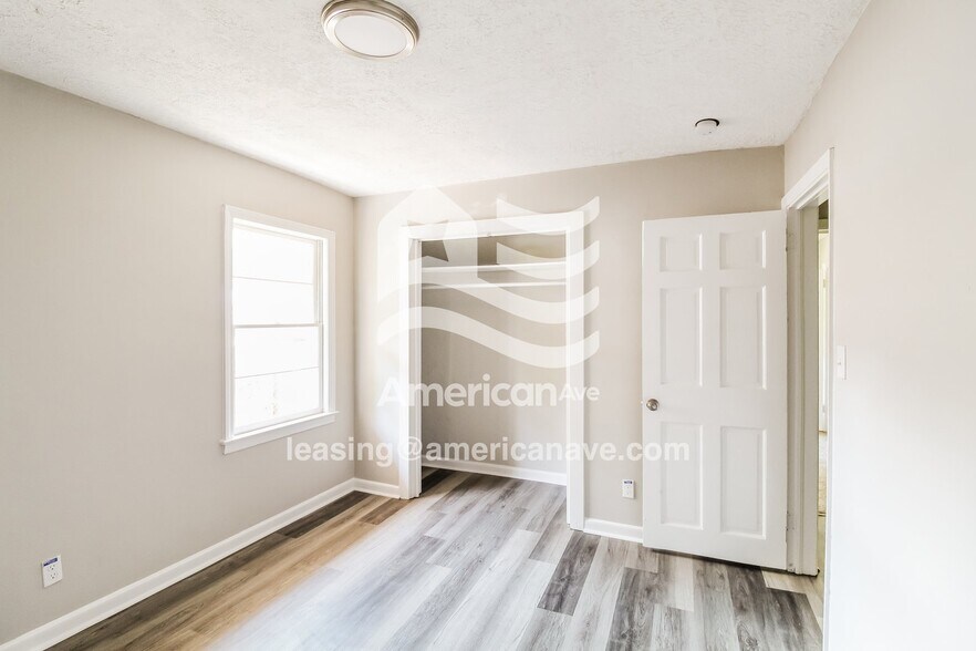 Building Photo - 4231 Searcy St