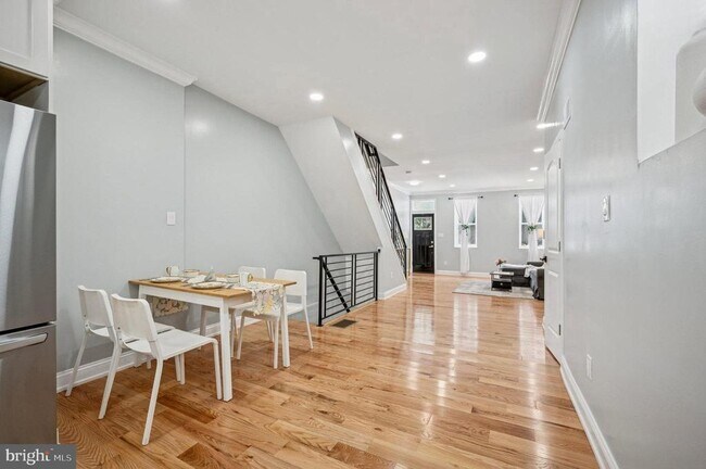 Building Photo - 1317 S 19th St