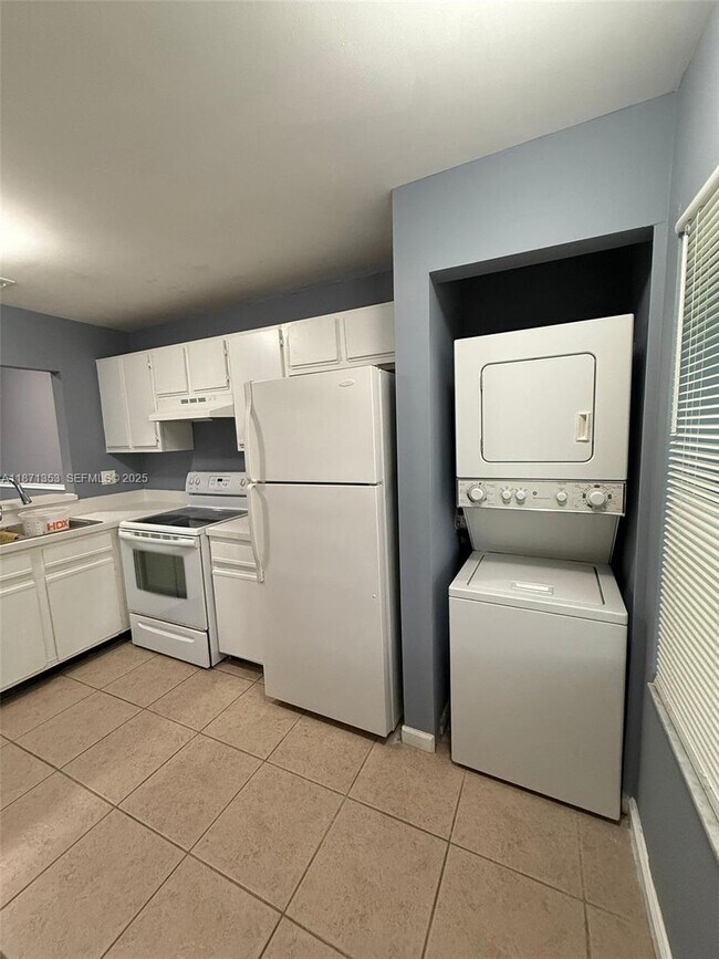 Building Photo - 4057 NW 90th Ave