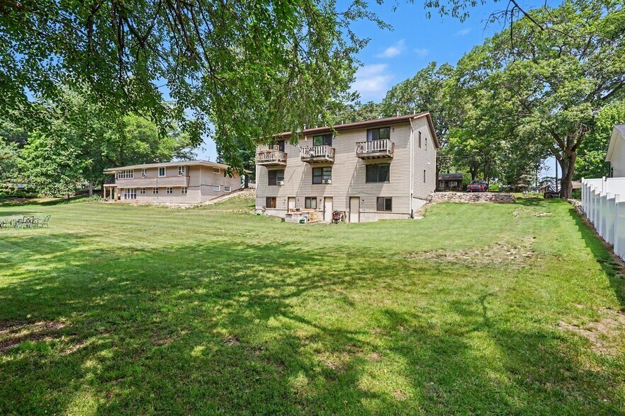 Building Photo - 136 Scotts Dr