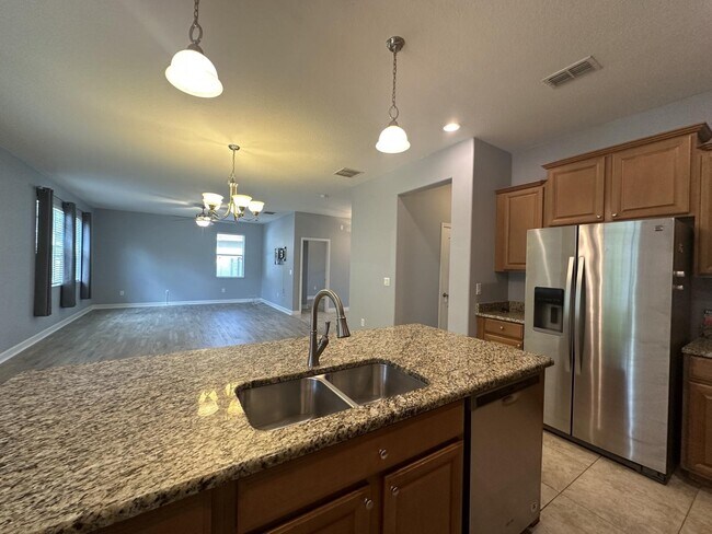 Building Photo - "Spacious 5-Bedroom Retreat with Scenic Views in The Verandahs!"