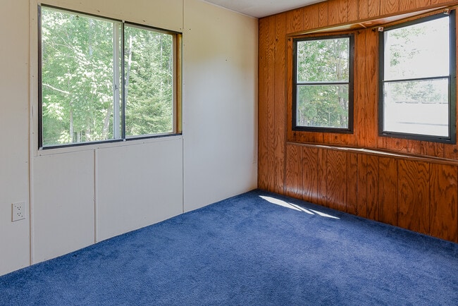 Building Photo - 16 Hilltop Dr