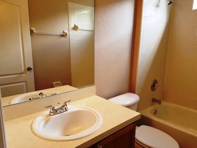 Building Photo - Andover Cay 4 Bedroom House for Rent