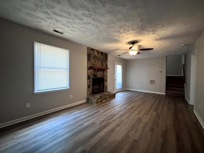 Building Photo - 2508 Lull Water Dr