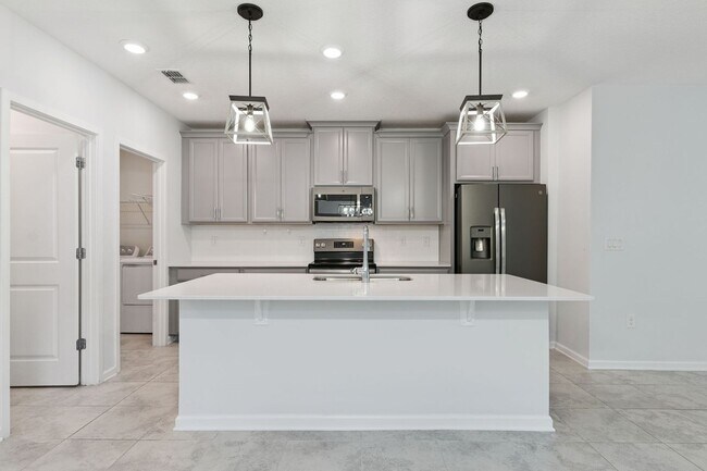 Building Photo - Spacious and Modern 5 Bedroom Home in Gated Arden Park North