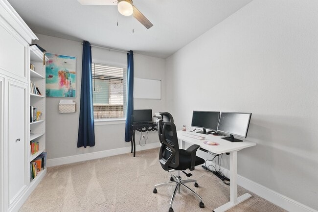 Building Photo - 4050 Shackleton Ct