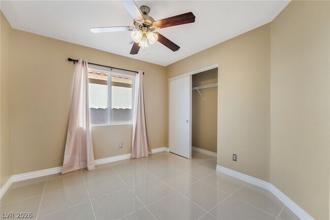 Building Photo - 4664 Deer Forest Ave