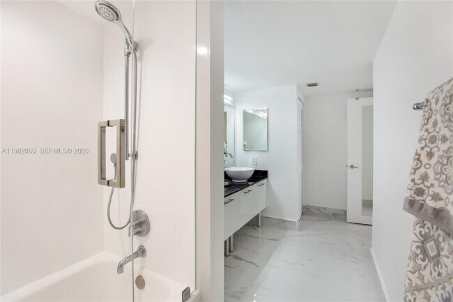 Building Photo - 41 SE 5th St