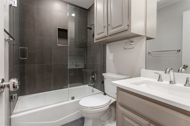 Building Photo - 2117 Promontory Point