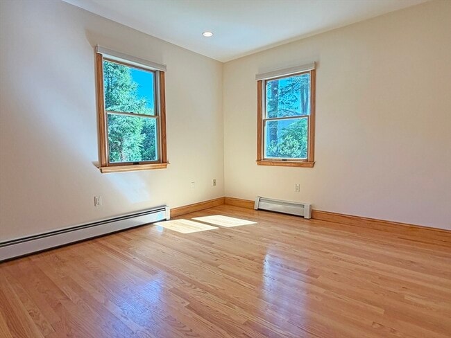 Building Photo - 63 Pierrepont Rd