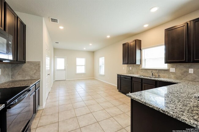 Building Photo - 7202 Archers Grove