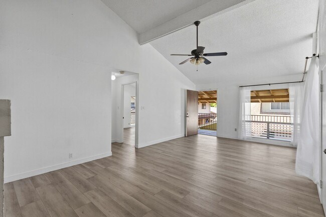 Building Photo - 98-364 Kilihe Way