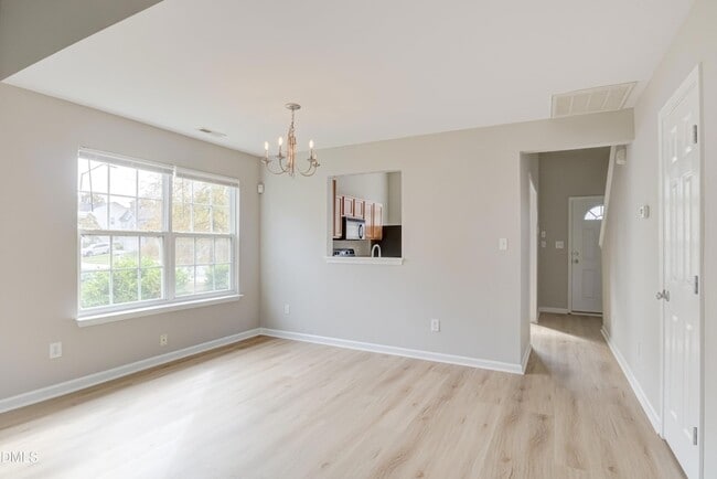 Building Photo - 228 Weststone Blvd