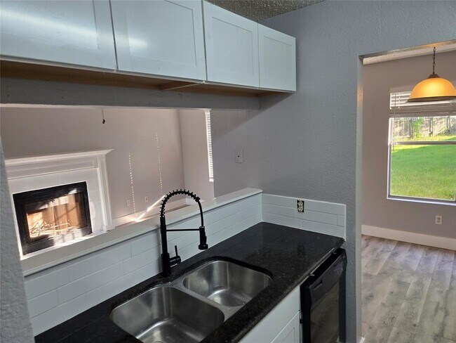 Building Photo - 10001 Parliament House Rd