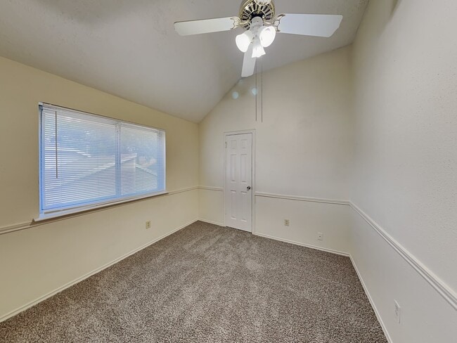 Building Photo - 10514 Wayward Wind Ln
