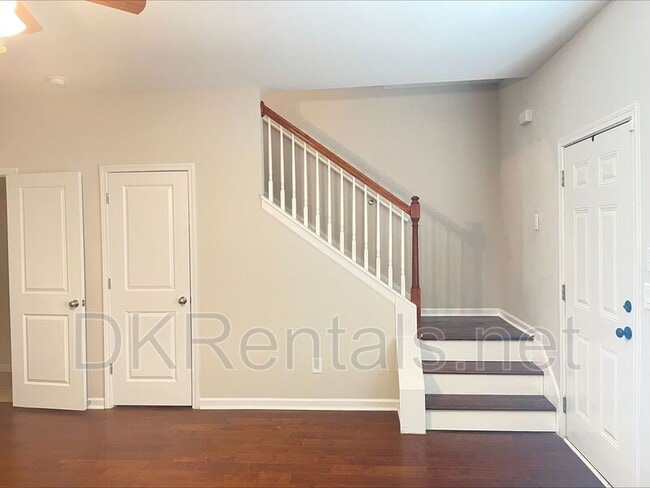 Building Photo - 1731 Brookside Lay Cir