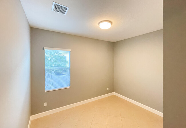 Building Photo - 15995 Whippoorwill Cir